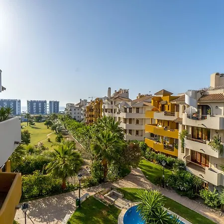 Bennecke Luzmarina تورّيفيِخا